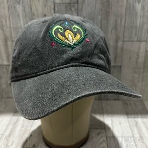 Gray distressed women’s embroidered baseball cap hat